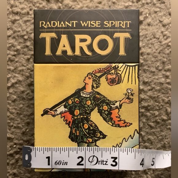 ☀️ Radiant Wise Spirit Tarot Cards ☀️ - Picture 10 of 17